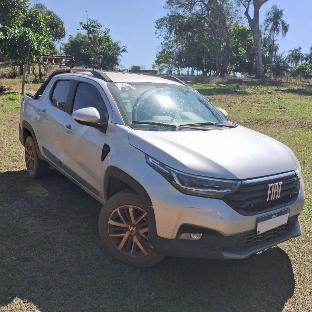 Fiat Strada Volcano 2022 de associado produtor rural utilizada em uma cotação real de proteção veicular em Anápolis, Goiás.